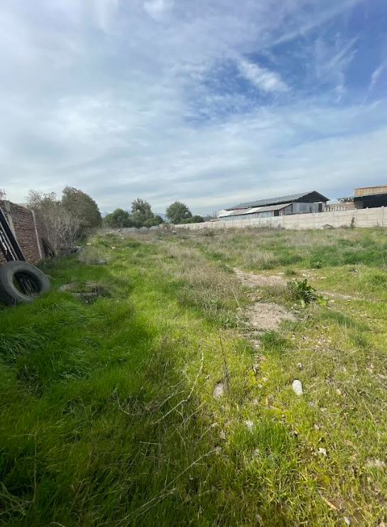 SE VENDE TERRENO COLINA
